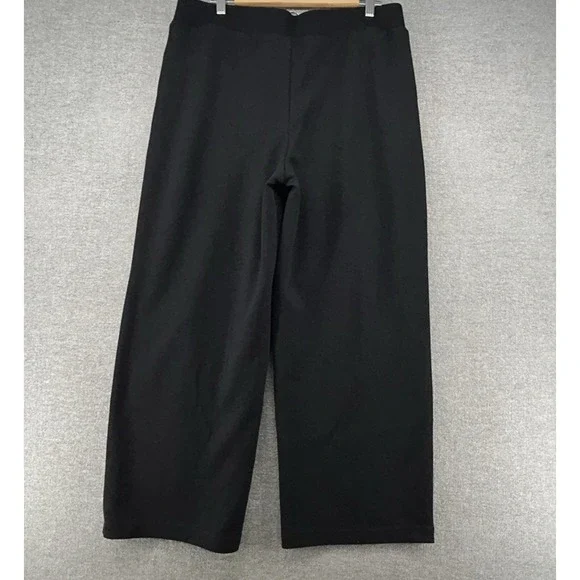 Chicos Pull On Wide Leg Pants Women Size 2R Black White Pinstriped Casual - Picture 2 of 9